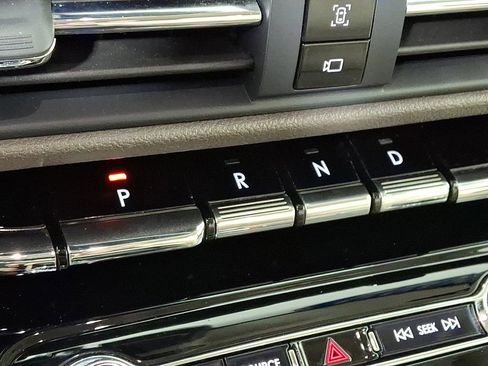 Used 2022 Lincoln Corsair AWD w/ Equipment Group 101A image 16