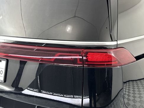 Used 2022 Kia Carnival SX Prestige FWD image 26