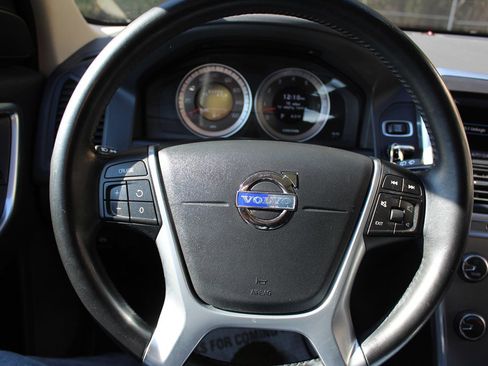 Used 2013 Volvo XC60 3.2 image 36