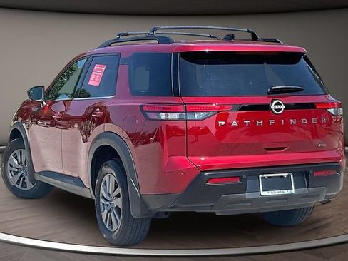 Certified 2026 Nissan Pathfinder SV AWD/4WD image 11