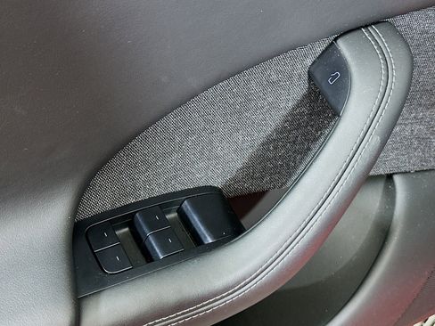 Used 2023 Tesla Model S AWD/4WD image 16