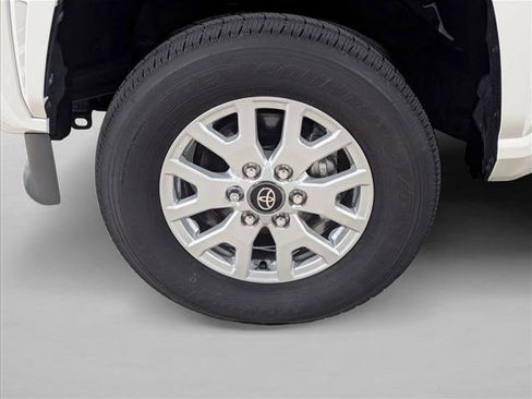 Certified 2024 Toyota Tacoma SR5 image 9