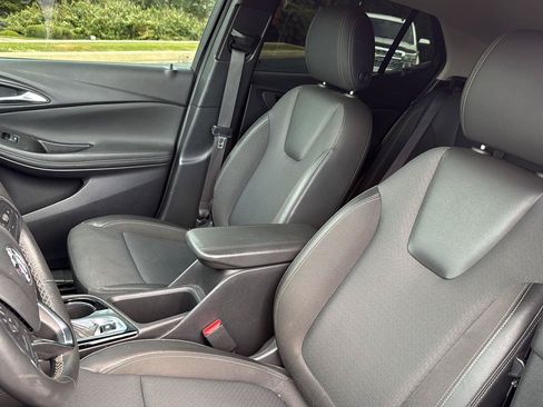 Used 2023 Buick Encore GX Preferred w/ Cold Weather Comfort Package AWD/4WD image 9