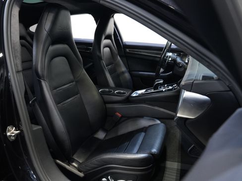 Used 2017 Porsche Panamera Turbo w/ Carbon Fiber Interior Package AWD/4WD image 34