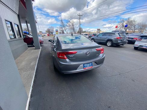 Used 2018 Buick LaCrosse Essence image 21