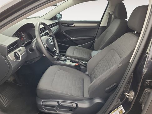 Used 2021 Volkswagen Passat 2.0T S image 9