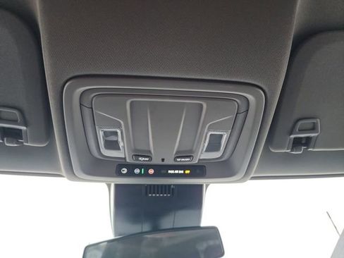 Used 2024 Chevrolet Silverado 2500 W/T image 21