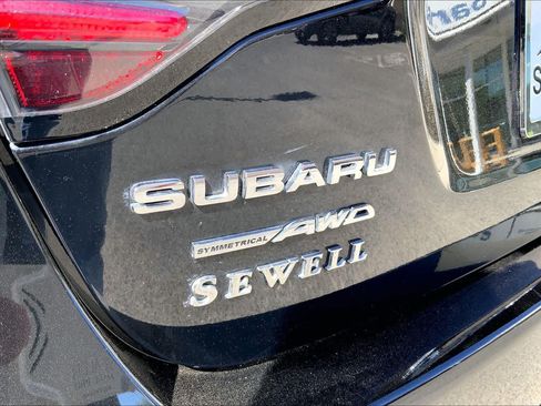 Used 2024 Subaru Legacy AWD/4WD image 9