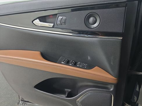 Used 2021 Lincoln Nautilus Reserve w/ Monochromatic Package image 26