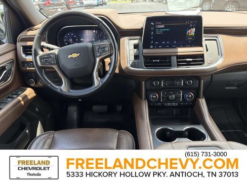 Used 2023 Chevrolet Tahoe High Country w/ Premium Package 2 AWD/4WD image 19