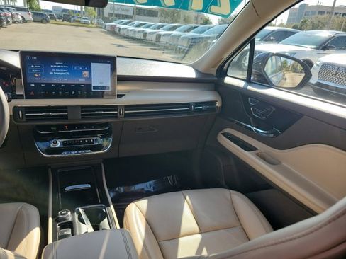 Certified 2023 Lincoln Corsair AWD w/ Equipment Group 101A image 21