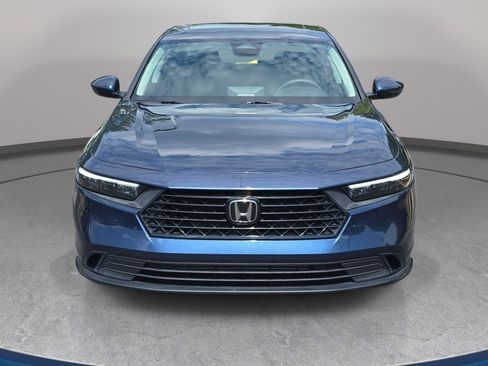 Used 2023 Honda Accord EX image 2