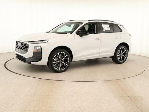 New 2026 Audi Q3 quattro 2.0T image 13