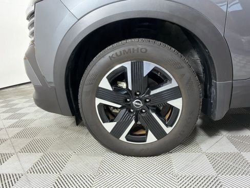 Certified 2025 Nissan Kicks SV w/ Charging Package AWD/4WD image 12