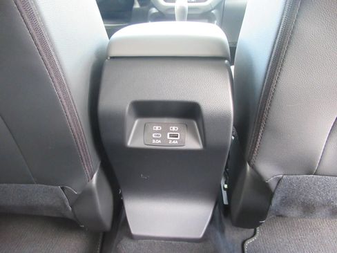 Used 2024 Subaru Crosstrek 2.0i Premium w/ Crosstrek Mirror Package AWD/4WD image 30
