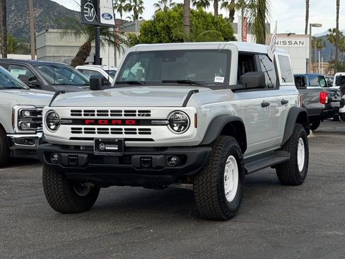 New 2026 Ford Bronco Heritage Edition AWD/4WD image 4