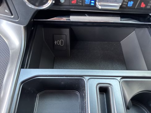 New 2025 Ford F150 Lariat w/ Equipment Group 501A Mid image 46