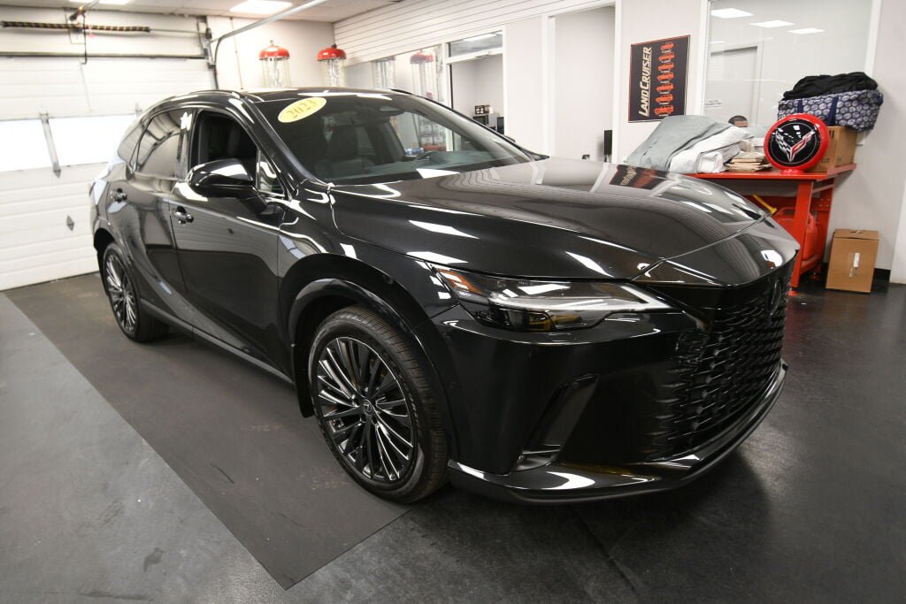 Used 2023 Lexus RX 350 AWD w/ Accessory Package image 2