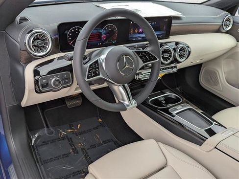 Used 2026 Mercedes-Benz CLA 250 image 3