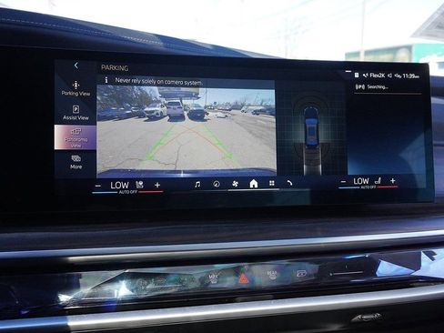 Used 2023 BMW 760i xDrive AWD/4WD image 43