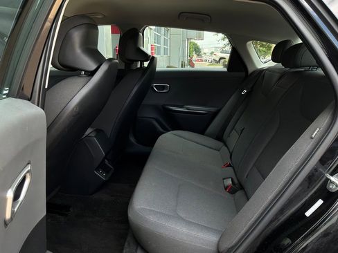 Used 2025 Kia K4 FWD image 11