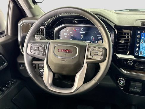Used 2023 GMC Sierra 1500 Elevation w/ LPO, Elevation Black Package AWD/4WD image 10