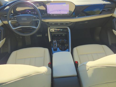 New 2025 Audi Q5 Premium image 14