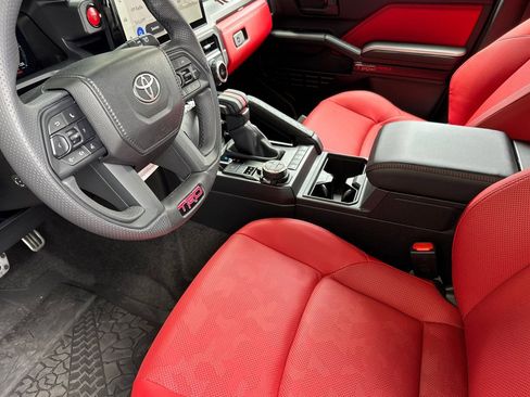 Used 2025 Toyota 4Runner TRD Pro AWD/4WD image 11