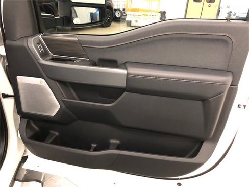 Used 2024 Ford F150 Lariat w/ Equipment Group 502A High image 38