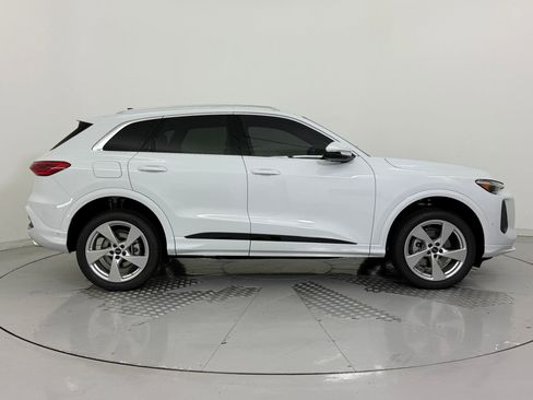 New 2025 Audi Q5 Premium Plus image 8