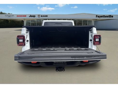 Used 2023 Jeep Gladiator Mojave w/ LED Lighting Group AWD/4WD image 18