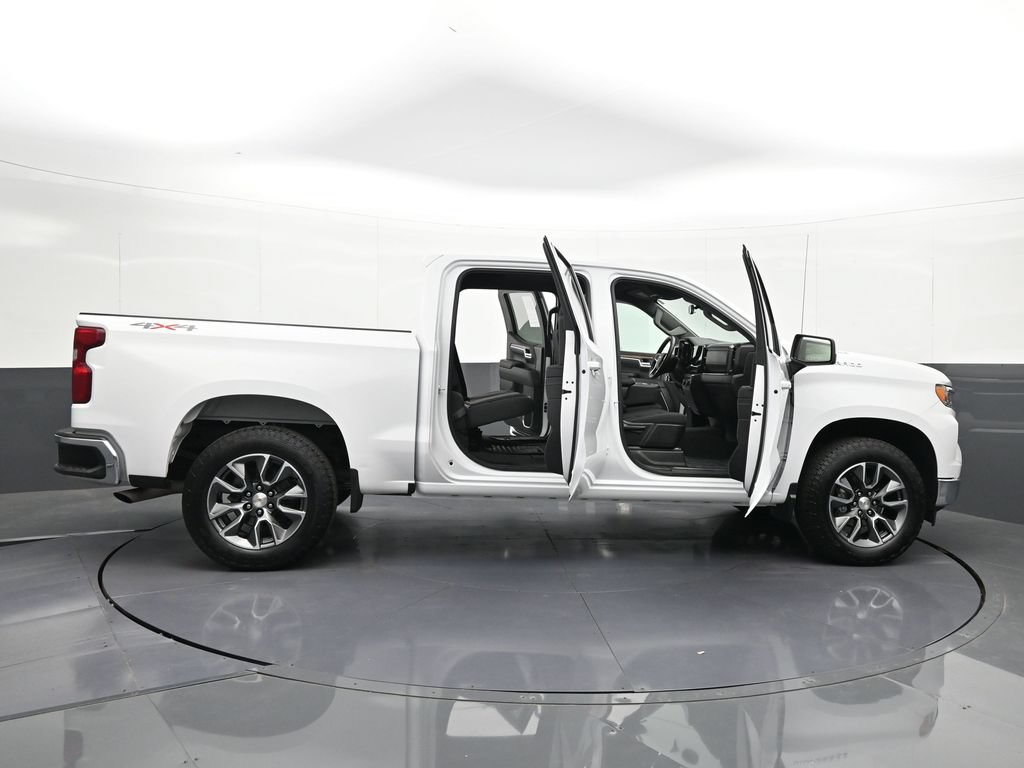 Certified 2024 Chevrolet Silverado 1500 LT AWD/4WD image 40