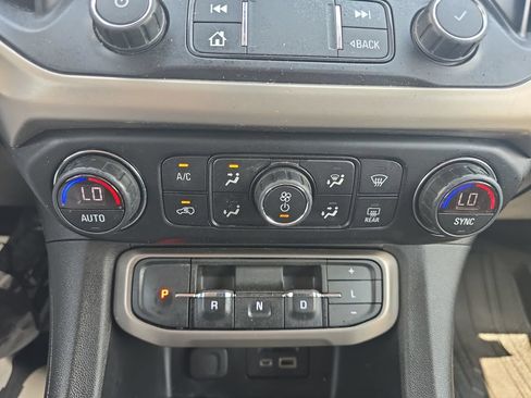 Used 2021 GMC Acadia Denali AWD/4WD image 36