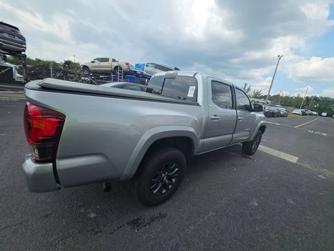 Used 2023 Toyota Tacoma SR5 w/ Technology Package AWD/4WD image 6