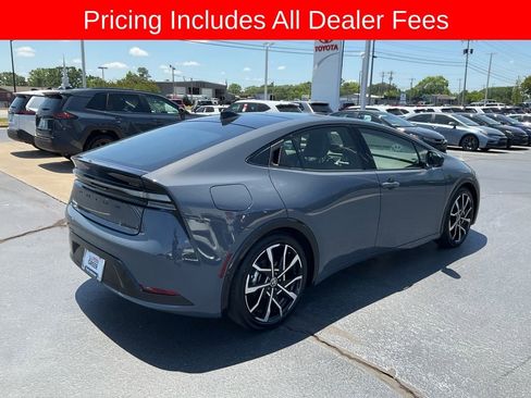 Used 2023 Toyota Prius Prime FWD image 18