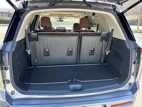 New 2026 Nissan Pathfinder Platinum AWD/4WD image 13