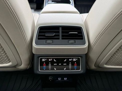 Used 2019 Audi e-tron Premium Plus image 41