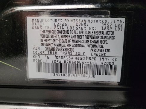Used 2025 Nissan Sentra S FWD image 33