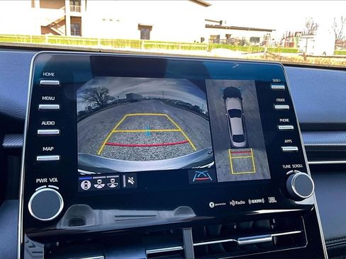 Used 2022 Toyota Avalon Touring image 19