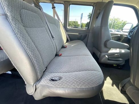 Used 2025 Chevrolet Express 3500 LT w/ LT Preferred Equipment Group RWD image 11