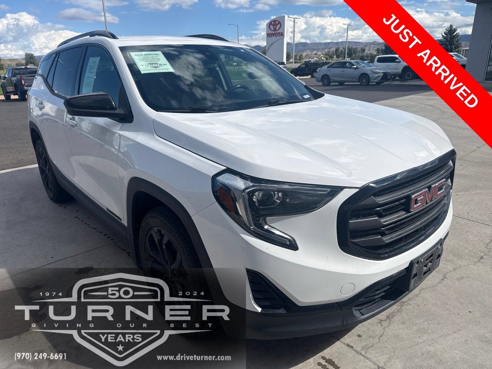 Used 2020 GMC Terrain SLE w/ Elevation Edition AWD/4WD image 1