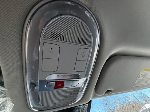 New 2026 Hyundai Ioniq 9 SEL image 28