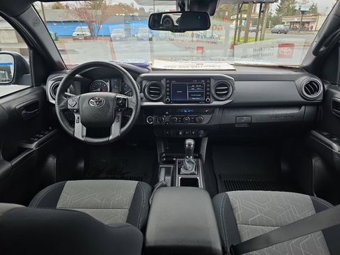 Certified 2023 Toyota Tacoma TRD Off-Road image 18