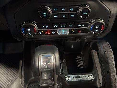 Used 2025 Ford Bronco Outer Banks w/ Sasquatch Package image 29