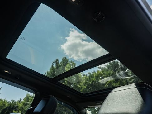 Used 2022 RAM 1500 Limited AWD/4WD image 40