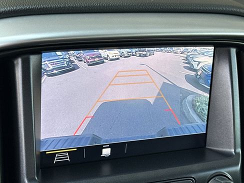Used 2022 Chevrolet Colorado ZR2 AWD/4WD image 19