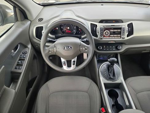 Used 2012 Kia Sportage LX w/ Navigation Pkg image 12