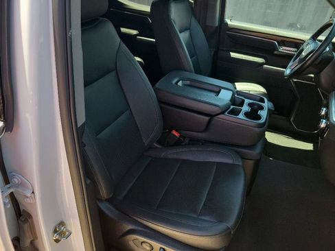 Used 2025 GMC Sierra 1500 SLT AWD/4WD image 36