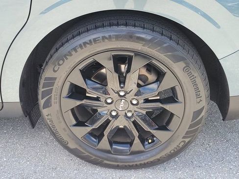 Used 2023 Kia Carnival SX Prestige FWD image 6