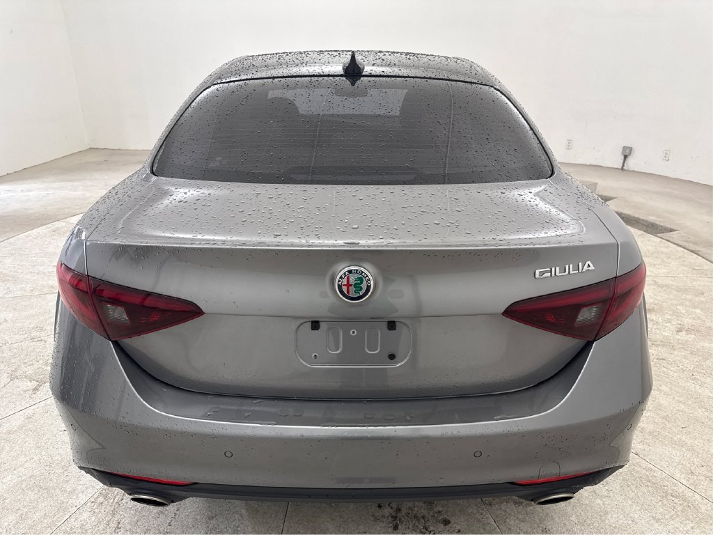 Used 2019 Alfa Romeo Giulia Ti w/ Quick Order Package 22Z Lusso RWD image 24